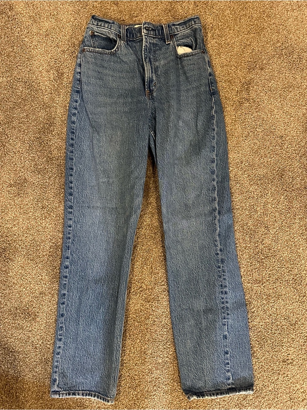 Abercrombie & Fitch Women’s Classic Straight-Leg Denim Jeans in Medium Blue